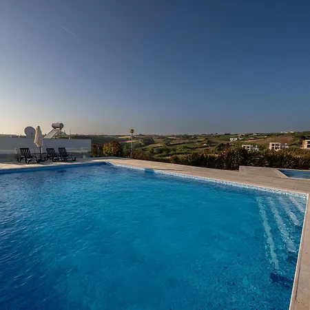 Carina With Pool And Ocean View *